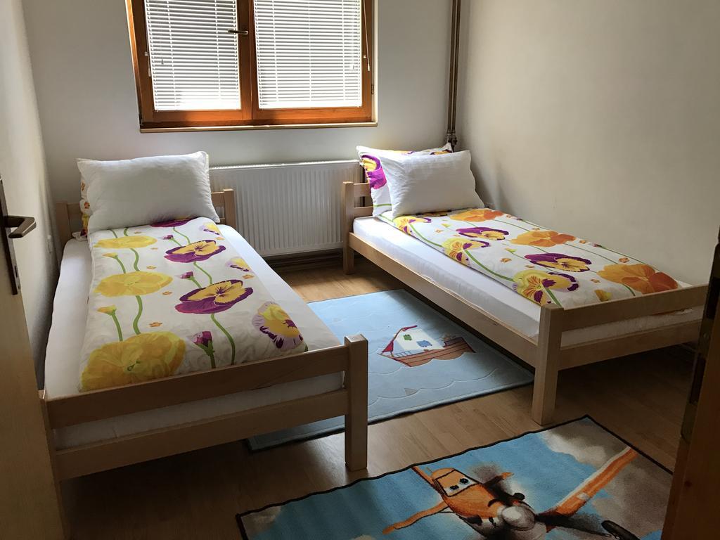 Apartment Near The Airport Saraievo Exterior foto